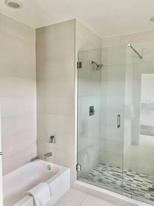 Across The Ocean Few Steps To Beach Contemporary Three Bedroom Townhouse 폼파노 비치 외부 사진