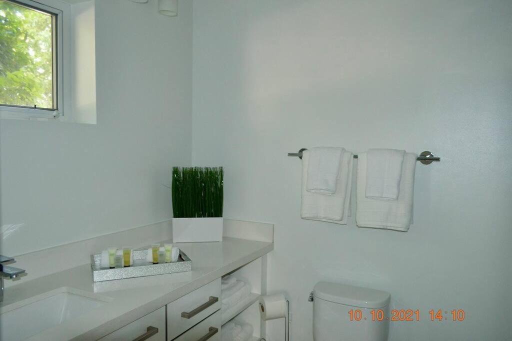 Across The Ocean Few Steps To Beach Contemporary Three Bedroom Townhouse 폼파노 비치 외부 사진