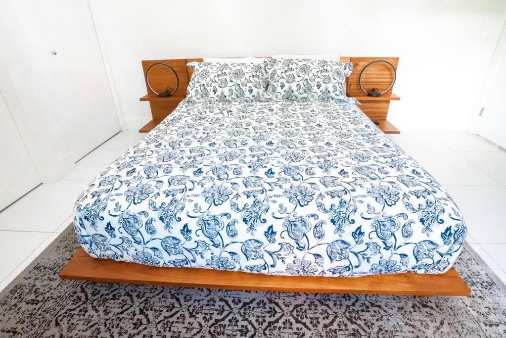 Across The Ocean Few Steps To Beach Contemporary Three Bedroom Townhouse 폼파노 비치 외부 사진