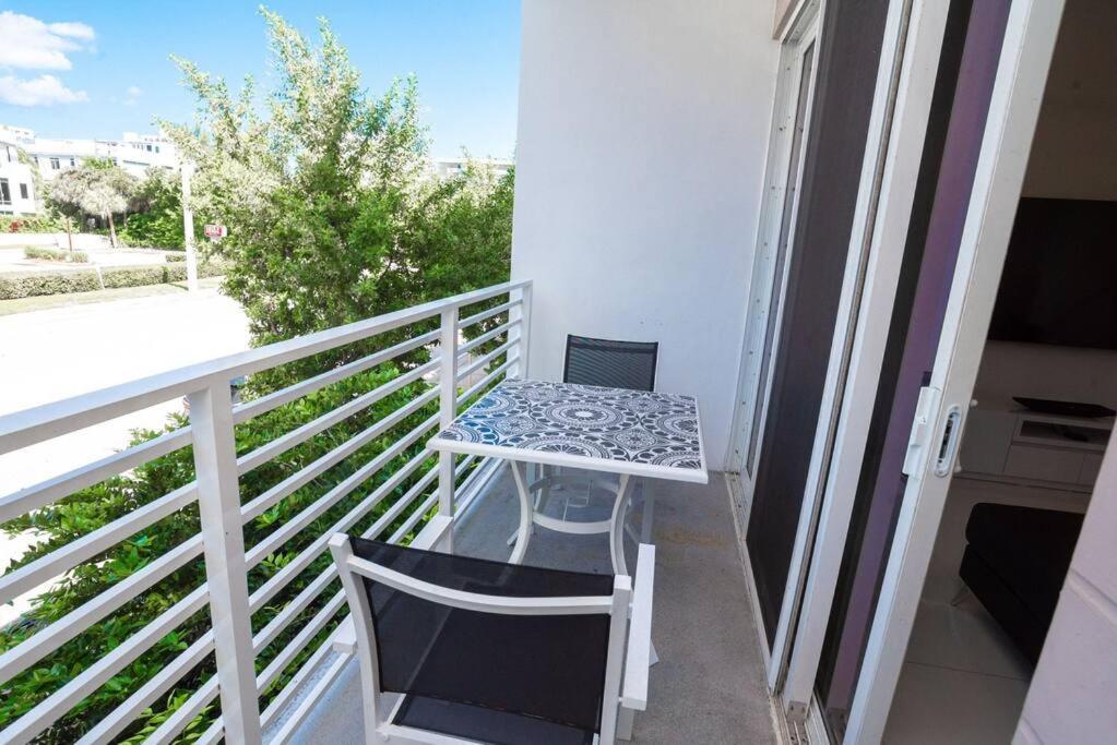Across The Ocean Few Steps To Beach Contemporary Three Bedroom Townhouse 폼파노 비치 외부 사진
